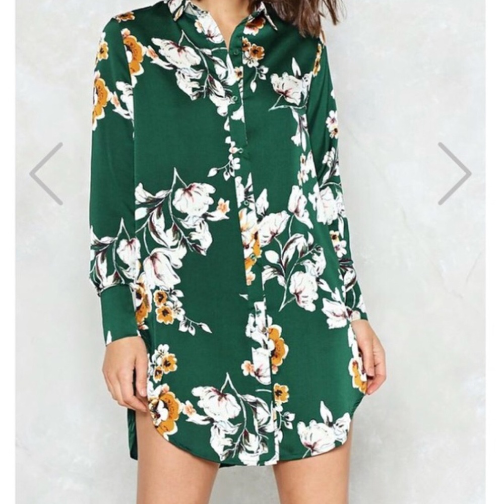 Elle White X Nasty Gal floral dress NWT S/M
